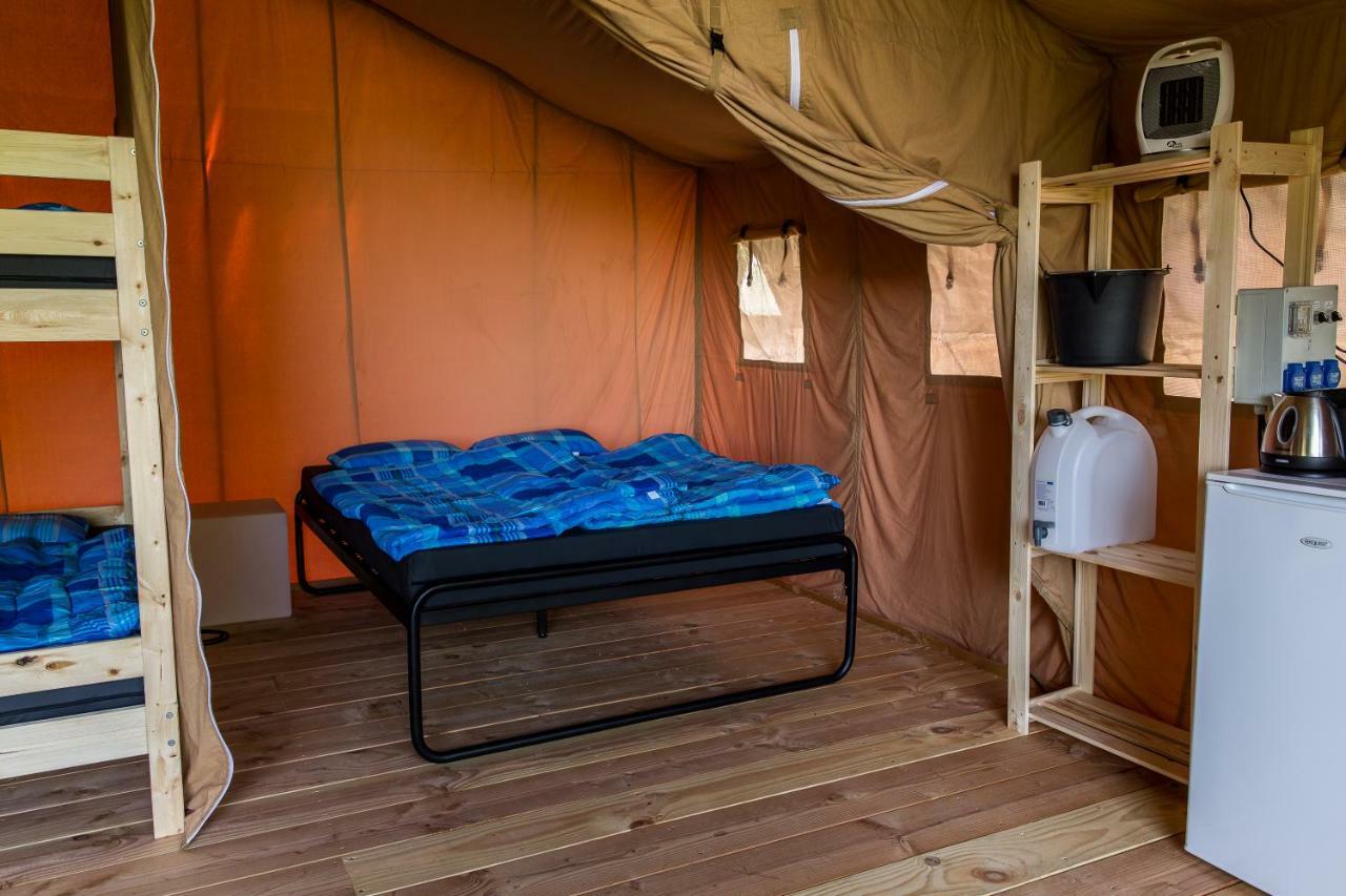 Safari Tent At Camping Le Roptai Hotell Rochefort Eksteriør bilde